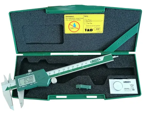 CALIBRADOR DIGITAL C/FRACCIONES 0-6"/0-150 MM  0.0005"/1/128/0.01MM INSIZE 1102-150